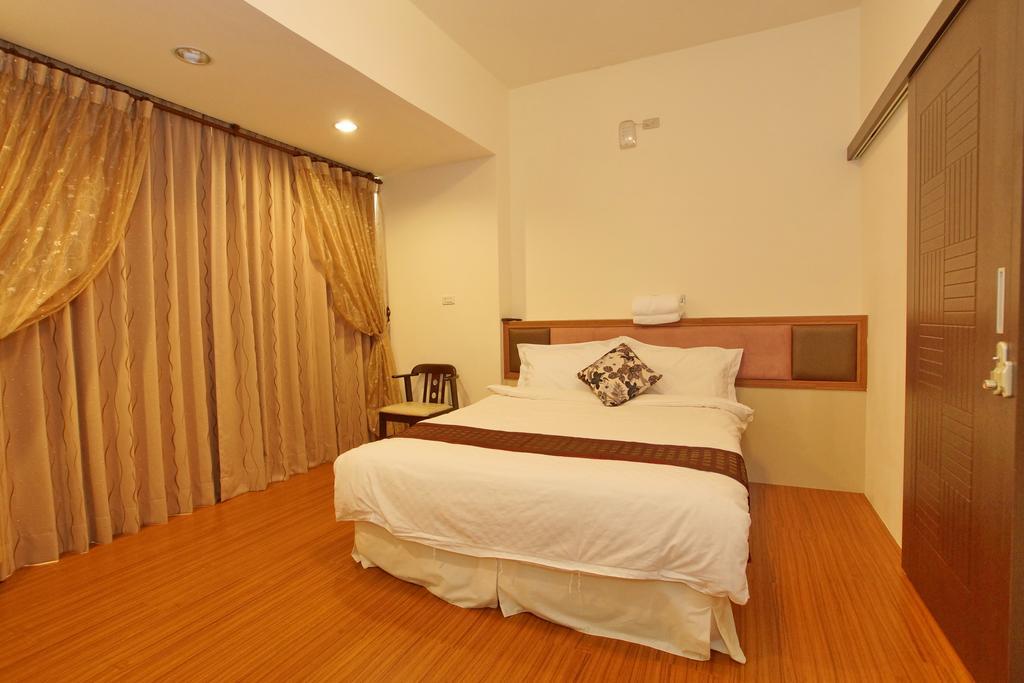 Bang Qiaonuo - Peng'S Family Apartment Taitung Exterior photo